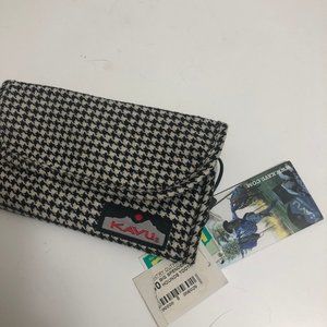 KAVU Big Spender Wallet - B/W Houndstooth - NWT